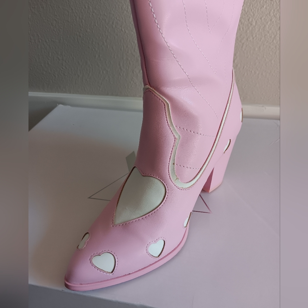 Chic Pink Heart-Patterned Boots - Picture 13 of 16